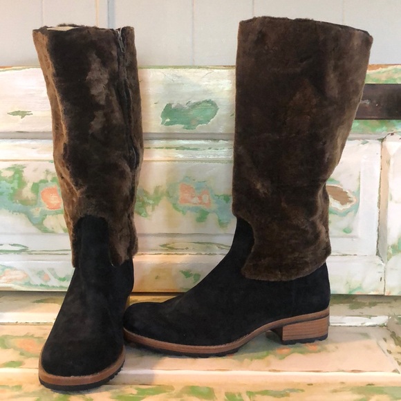 UGG Shoes - UGG Chrystie Boot. Size 11.